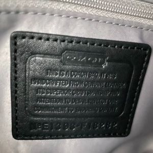 COACH Leather Hand Bag-EXCELLENT CONDITION!!!